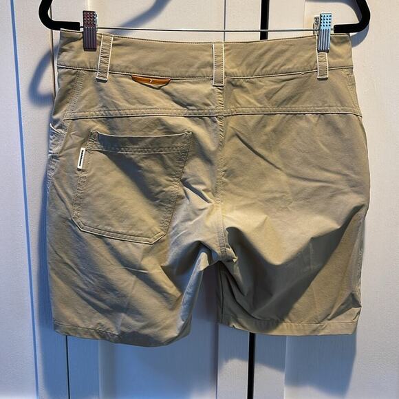 Peak Performance Tan Premium Active Shorts Inseam 8" Size M - Picture 2 of 5
